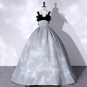 Élégant Noire Robe De Bal 2022 Robe Boule Encolure Carrée Bleu Tachetée Sans Manches Dos Nu Noeud Longue Robe De Ceremonie