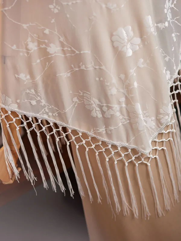 Vintage / Retro shawl Beige Lace Tassel Polyester Shawls 2025