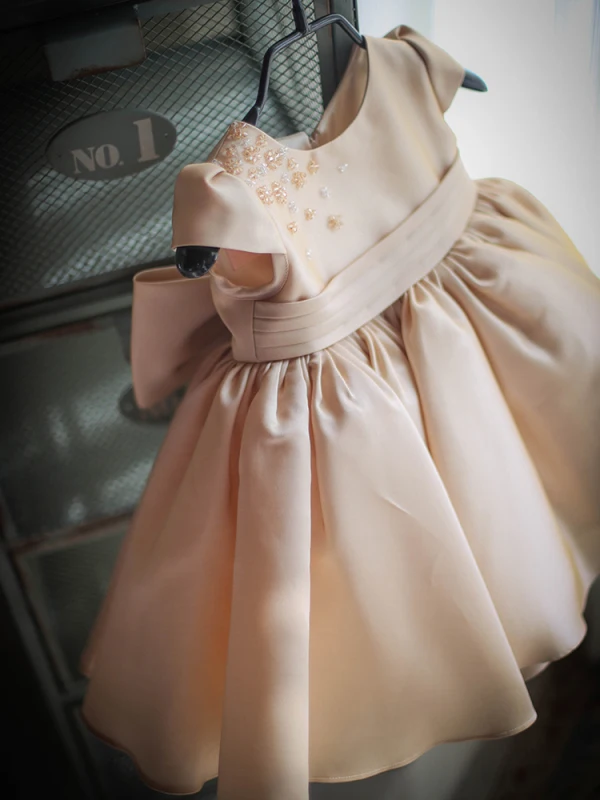 Modest / Simple Blushing Pink Beading Bow Short Flower Girl Dresses 2023 Ball Gown Birthday Scoop Neck Short Sleeve