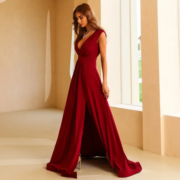 Chic / Beautiful Burgundy Split Front Prom Dresses 2022 A-Line / Princess V-Neck Sleeveless Backless Floor-Length / Long Prom Formal Dresses