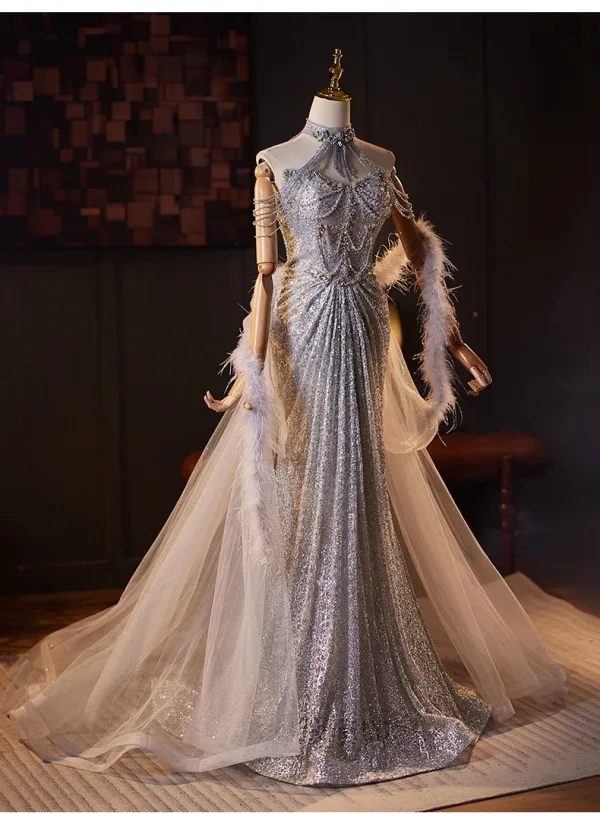 Sexy Scintillantes Argenté Perlage Faux Diamant Paillettes Robe De Soirée 2025 Trompette / Sirène Col Haut Sans Manches Dos Nu Train De Balayage Soirée Robe De Ceremonie