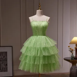 Sexy Salvie Grønn Stjerne Paljetter Korte Festkjoler 2023 Spaghettistropper Gripende Ruffles Uten Ermer Ryggløse Fest Aften Formelle Kjoler