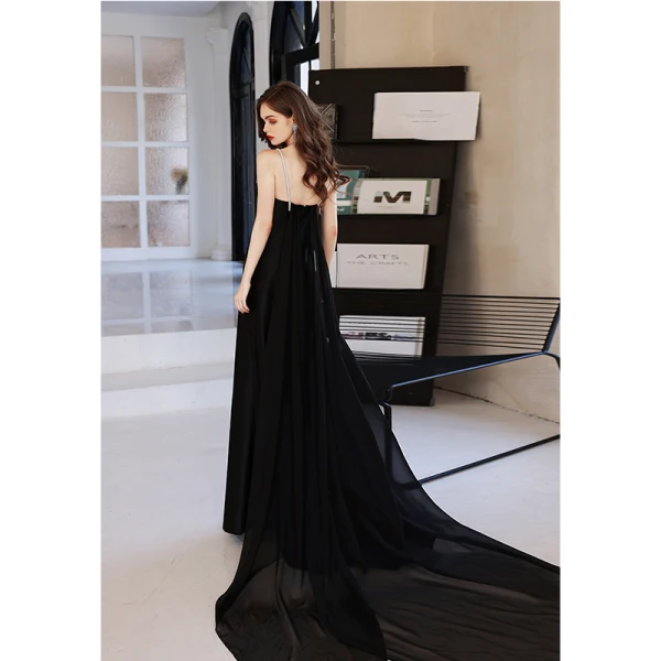 Sexy Noire Chiffon Robe De Soirée 2022 Princesse Bretelles Spaghetti Sans Manches Dos Nu Soirée Tribunal Train Robe De Ceremonie