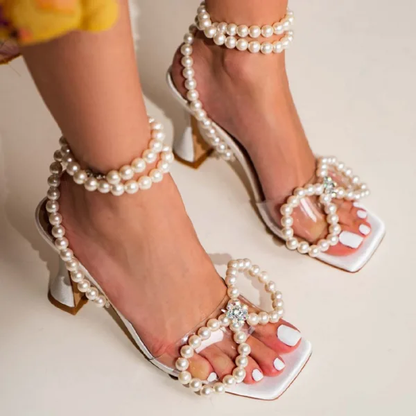 Sexy Blanche Soirée Sandales Femme 2022 Perle Noeud Bride Cheville 9 cm Talons Aiguilles Peep Toes / Bout Ouvert Chaussures Femmes Talons Hauts