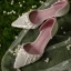 Elegant White Pearl Satin Pointed Toe Wedding Shoes 2024 4 cm Stiletto Heels Low Heel Wedding High Heels