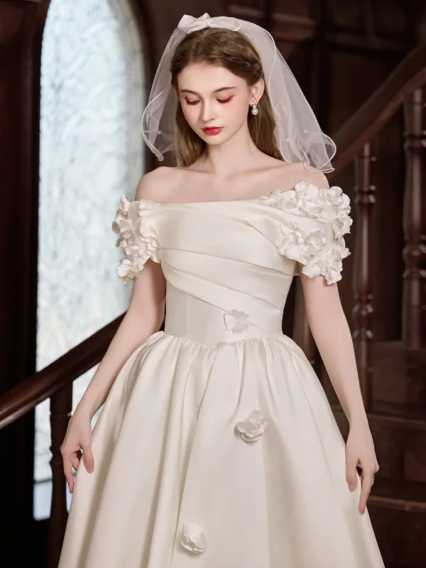 Elegante Ivory / Creme Applikationen Satin Brautkleider / Hochzeitskleider 2025 A Linie Off Shoulder Kurze Ärmel Rückenfreies Lange