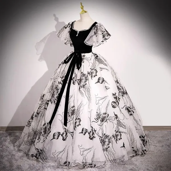Elegant Black Printing Prom Dresses 2023 Ball Gown Square Neckline Puffy Short Sleeve Backless Bow Sash Floor-Length / Long Prom Formal Dresses