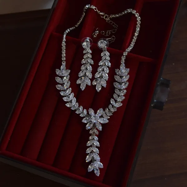 Bling Bling Białe Rhinestone Cyrkon Kolczyki Tiara Naszyjnik Ozdoby Do Włosów Ślubne Akcesoria Ślub 2025