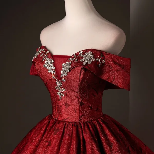 Vintage / Retro Burgundy Rhinestone Prom Dresses 2025 Ball Gown Off-The-Shoulder Short Sleeve Backless Floor-Length / Long Formal Dresses
