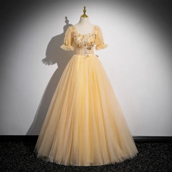 Élégant Champagne Perlage Paillettes Robe De Bal 2024 Robe Boule Encolure Carrée Manches Courtes Dos Nu Longue Promo Robe De Ceremonie