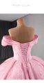 Schön Rosa Handgefertigt Strass Pailletten Brautkleider / Hochzeitskleider 2024 Ballkleid Off Shoulder Kurze Ärmel Rückenfreies Kapelle-Schleppe Hochzeit
