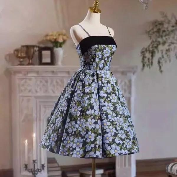 Chic / Beautiful Multi-Colors Floral Homecoming Graduation Dresses 2024 A-Line / Princess Spaghetti Straps Sleeveless Backless Knee-Length Formal Dresses
