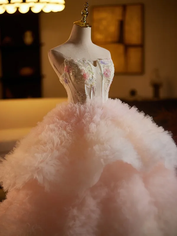 Edles Farbverlauf Rosa Perlenstickerei Pailletten Applikationen Fallende Rüsche Brautkleider / Hochzeitskleider 2025 Ballkleid Bandeau Ärmellos Rückenfreies Lange Hochzeit