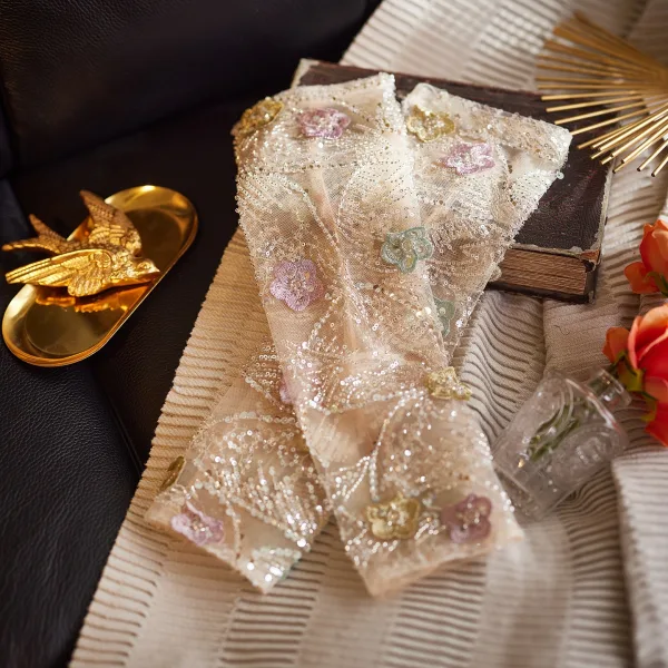 Élégant Champagne Fait main Perlage En Dentelle Fleur Mariage Gants Mariage 2026 Tulle