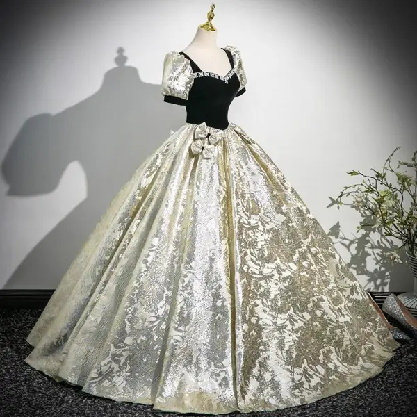 Chic Noire Faux Diamant Noeud Robe De Bal 2025 Robe Boule Encolure Carrée Gonflée Manches Courtes Dos Nu Longue Promo Robe De Ceremonie