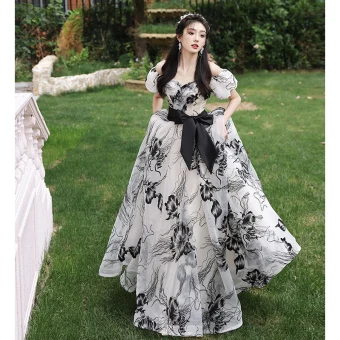 Mode Noire Impression Robe De Bal 2023 Princesse De L Épaule Manches Courtes Dos Nu Noeud Ceinture Longue Promo Robe De Ceremonie