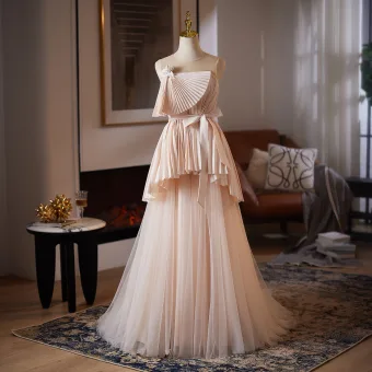 Mode Rougissant Rose Noeud Ceinture Robe De Bal 2025 Princesse Encolure Dégagée Sans Manches Dos Nu Train De Balayage Robe De Ceremonie