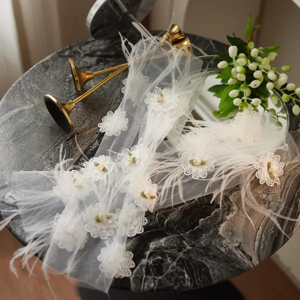 Vintage / Originale Blanche Plumes En Dentelle Fleur Mariage Gants Mariage 2026 Tulle