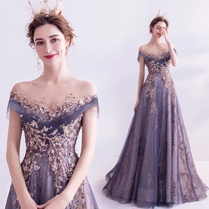 Elegant Purple Glitter Ballkjoler 2020 Prinsesse Scoop Halsen Beading Rhinestone Paljetter Blonder Blomst Korte Ermer Ryggløse Feie Tog