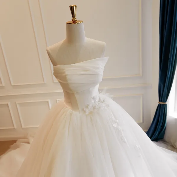 High End Weiß Handgefertigt Applikationen Spitze Blumen Brautkleider / Hochzeitskleider 2026 Ballkleid Bandeau Ärmellos Rückenfreies Lange