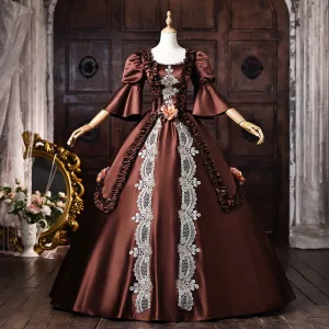 Vintage Originale Médiévale Café Appliques En Dentelle Fleur Volants Robe De Bal 2026 Robe Boule Encolure Carrée Manches Courtes Dos Nu Longue Robe De Ceremonie