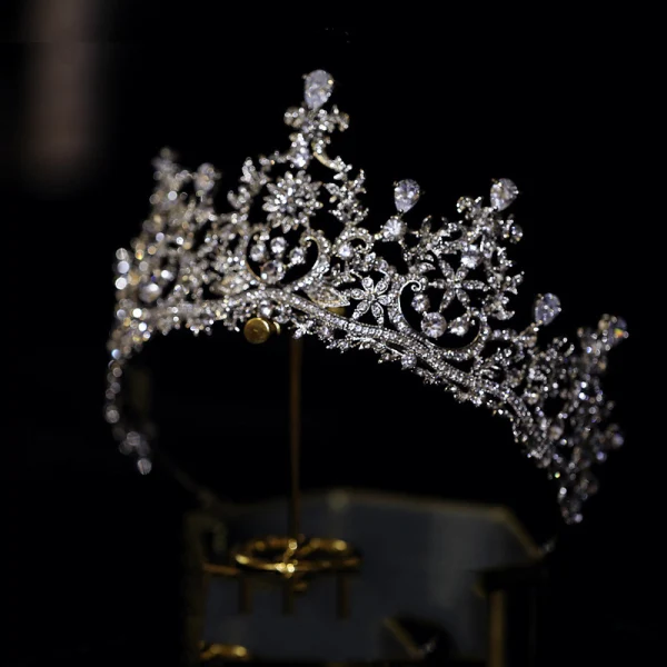 Charming Silver Rhinestone Wedding Tiara 2022 Zircon Alloy Bridal Jewelry Tiara Bridal Hair Accessories