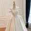High End Schlicht Ivory / Creme Perlenstickerei Satin Brautkleider / Hochzeitskleider 2026 A Linie Bandeau Ärmellos Rückenfreies Lange