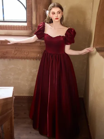 Chic Belle Bordeaux Perle Robe De Bal 2025 Princesse Encolure Carrée Gonflée Manches Courtes Dos Nu Longue Robe De Ceremonie