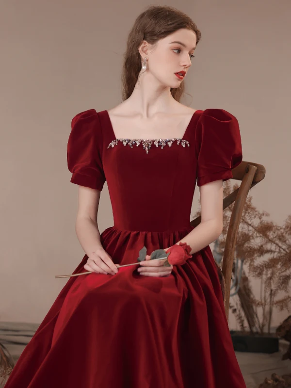 Elegant Burgundy Velvet Prom Dresses 2023 A-Line / Princess Rhinestone Square Neckline Short Sleeve Backless Floor-Length / Long Prom Formal Dresses