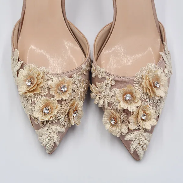 Chic / Belle Champagne Satin Demoiselle D'honneur Chaussures Femmes 2022 Faux Diamant En Dentelle Fleur 8 cm Talons Aiguilles À Bout Pointu Chaussures Femmes Talons Hauts