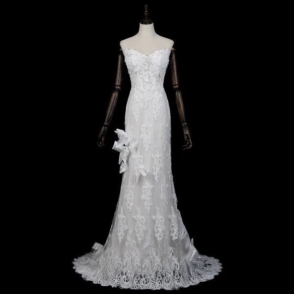 Haut de Gamme Blanche Noeud En Dentelle Fleur Perle Robe De Soirée 2026 Trompette / Sirène De l'épaule Manches Courtes Dos Nu Train De Balayage Soirée Robe De Ceremonie