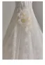 Elegante Leichtes Weiß Spitze Blumen Applikationen Brautkleider / Hochzeitskleider 2025 A Linie Bandeau Ärmellos Rückenfreies Sweep / Pinsel Zug Hochzeit