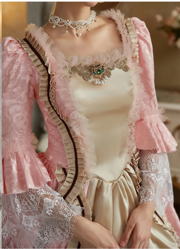 Medieval Vintage / Retro Candy Pink Rhinestone Lace Flower Prom Dresses 2024 Ball Gown Square Neckline Bell sleeves Floor-Length / Long Prom Formal Dresses
