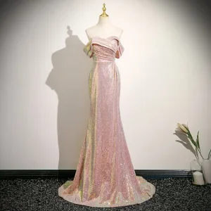 Sparkly Sexy Rødmende Rosa Paljetter Ballkjoler 2025 Trompet Havfrue Av Skulderen Korte Ermer Ryggløse Feie Tog Formelle Kjoler