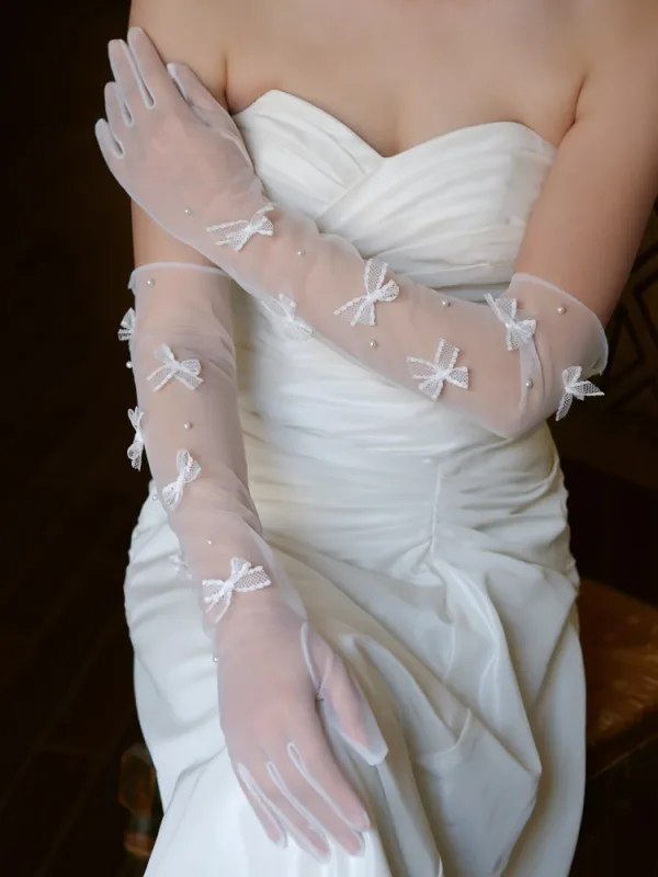 Vintage / Retro White Bow Pearl Wedding Bridal Gloves 2025 Tulle