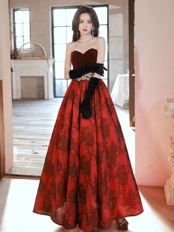 Mooie Prachtige Bordeaux Galajurken 2022 A Lijn Suede Strapless Rhinestone Mouwloos Ruglooze Lange Gelegenheid Jurken