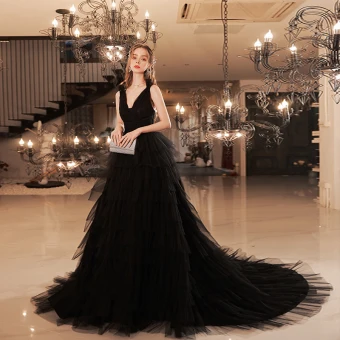 Sexy Noire Volants En Cascade Robe De Bal 2022 Princesse V Cou Sans Manches Dos Nu Longue Promo Robe De Ceremonie