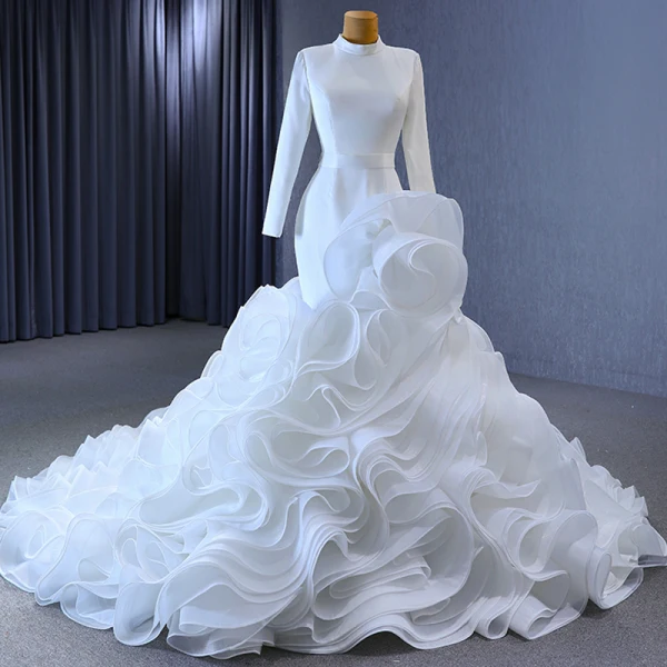 Muslim White Cascading Ruffles Wedding Dresses 2023 Trumpet / Mermaid High Neck Long Sleeve Chapel Train Wedding
