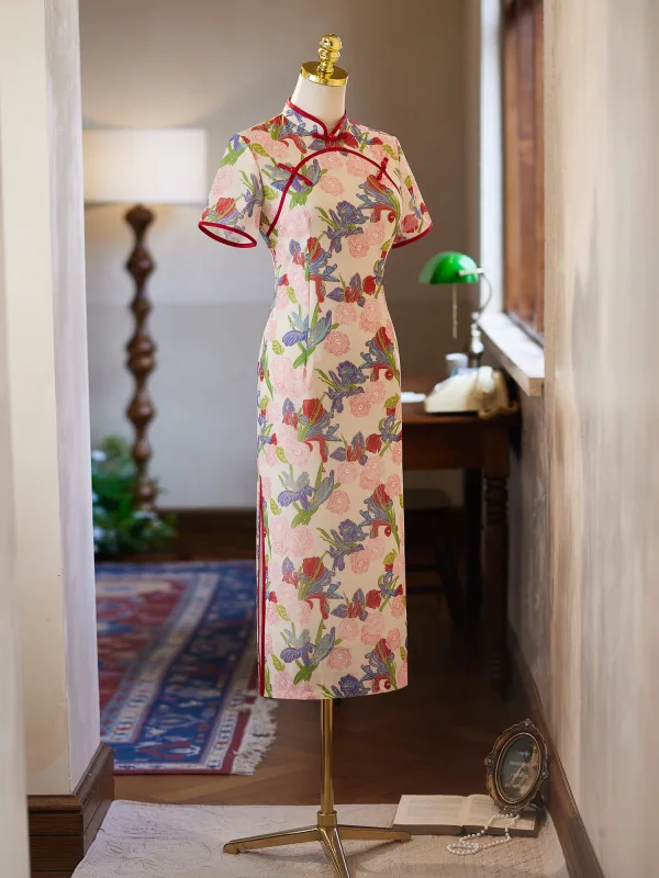 Chinesischer Stil Multifarben Drucken Abend Cheongsam 2025 Meerjungfrau Stehkragen Kurze Ärmel Lange