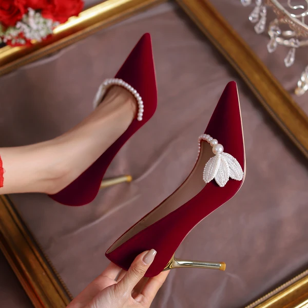 Chic / Belle Bordeaux Perle Chaussure De Mariée 2023 8 cm Talons Aiguilles À Bout Pointu Mariage Escarpins Talons Hauts