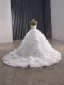Luxus / Herrlich Weiß Handgefertigt Spitze Blumen Applikationen Pailletten Brautkleider / Hochzeitskleider 2025 Ballkleid Bandeau Ärmellos Rückenfreies Königliche Schleppe Hochzeit
