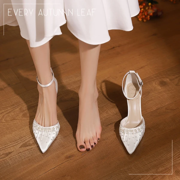 Elegant White Pearl Satin Wedding Shoes 2023 Ankle Strap 8 cm Stiletto Heels Pointed Toe Wedding Sandals High Heels
