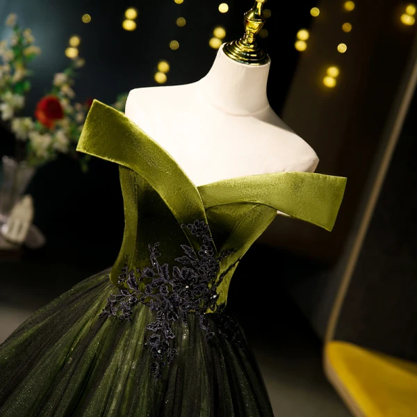 Elegant Dark Green Rhinestone Lace Flower Velvet Prom Dresses 2023 A-Line / Princess Off-The-Shoulder Sleeveless Backless Floor-Length / Long Prom Formal Dresses