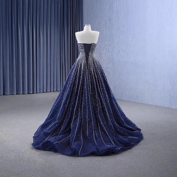 Haut de Gamme Bleu Marine Fait main Perlage Faux Diamant Robe De Bal 2023 Princesse Bustier Sans Manches Dos Nu Train De Balayage Promo Robe De Ceremonie