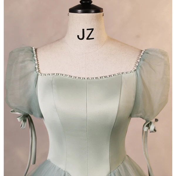 Elegante Salbeigrün Ballkleider 2023 Ballkleid Eckiger Ausschnitt Geschwollenes Kurze Ärmel Rückenfreies Lange Ball Festliche Kleider