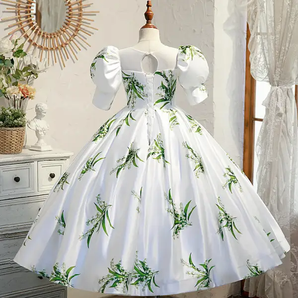 Vintage / Originale Ivoire Satin Anniversaire Paillettes Impression Robe Ceremonie Fille 2022 Robe Boule Encolure Dégagée Gonflée Manches Courtes Dos Nu Longue Robe Ceremonie Fille