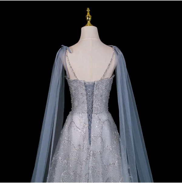 Schillernd Taubenblau Perlenstickerei Strass Pailletten Abendkleider 2026 A Linie Spaghettiträger Ärmellos Rückenfreies