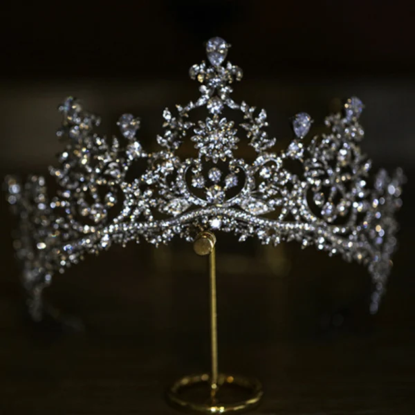 Charming Silver Rhinestone Wedding Tiara 2022 Zircon Alloy Bridal Jewelry Tiara Bridal Hair Accessories