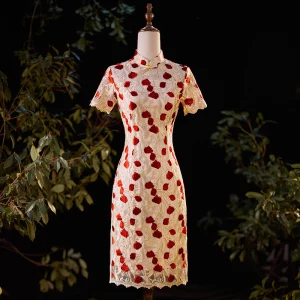 Style Chinois Champagne Soirée En Dentelle Fleur Cheongsam 2022 Trompette Sirène Col Haut Manches Courtes Mi Longues Cheongsam
