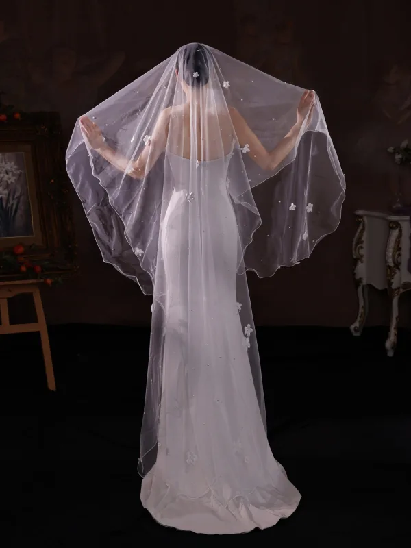 Elegant White Appliques 1.5 m Tulle Wedding Veils 2025
